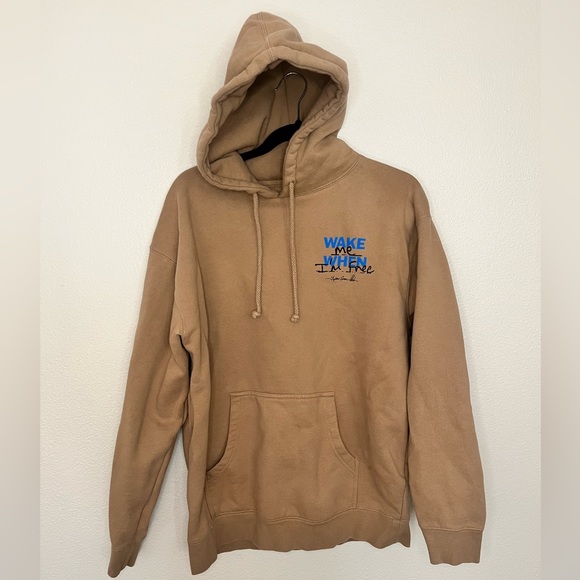 Tupac “Wake Me When I’m Free” Museum Merch - Picture 5 of 6